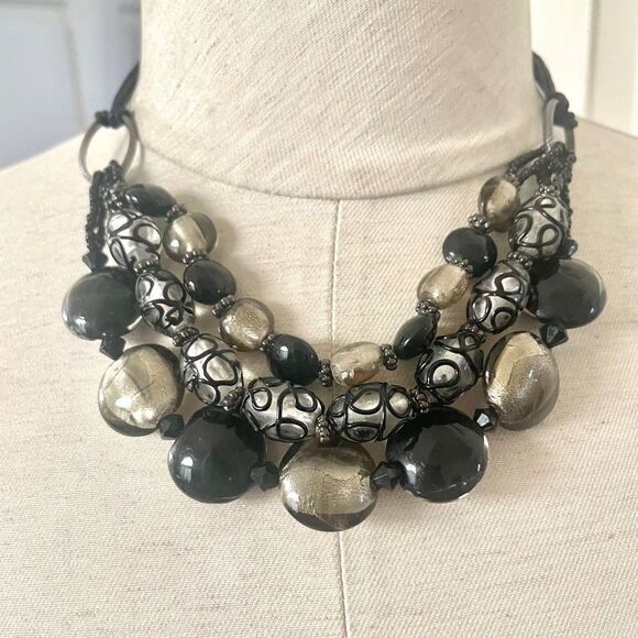 Black beaded multi strand Necklace - Picture 2 of 10